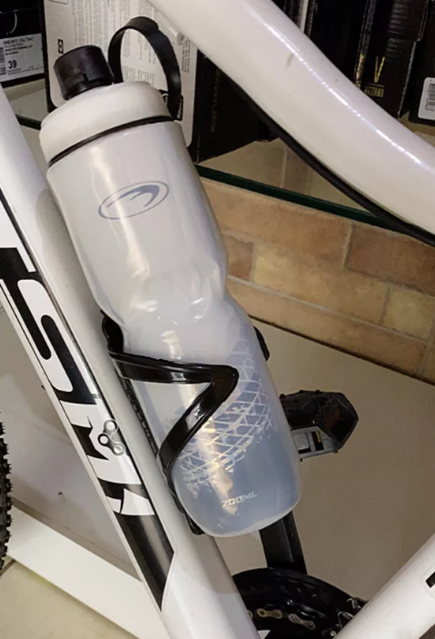 Botella Térmica Caramanola para Bicicleta Squeeze 700ml + Soporte