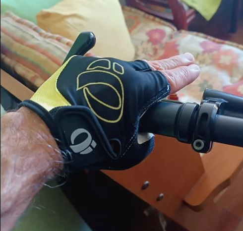 Guantes de Ciclismo Bike MTB Gimnasio Moke Gel Anatómicos Medio Dedo